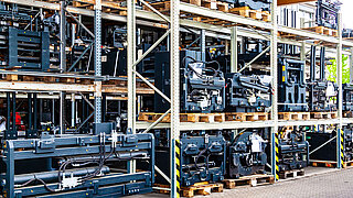 View into a KAUP service warehouse with a large number of stored spare parts