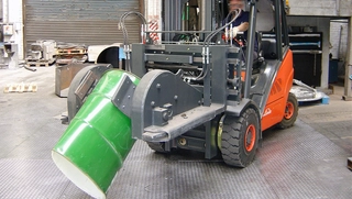 Rotating Roll Arms T106AH180
