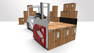 La carretilla elevadora con el accesorio Smart Load Control recoge seis cajas una al lado de la otra