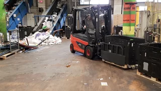Drehbare Ballenklammer T453