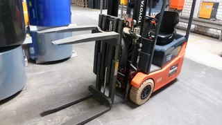 Paletten-Wendeklammer T451W